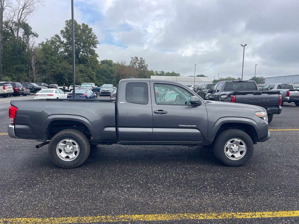 2016 Toyota Tacoma SR5