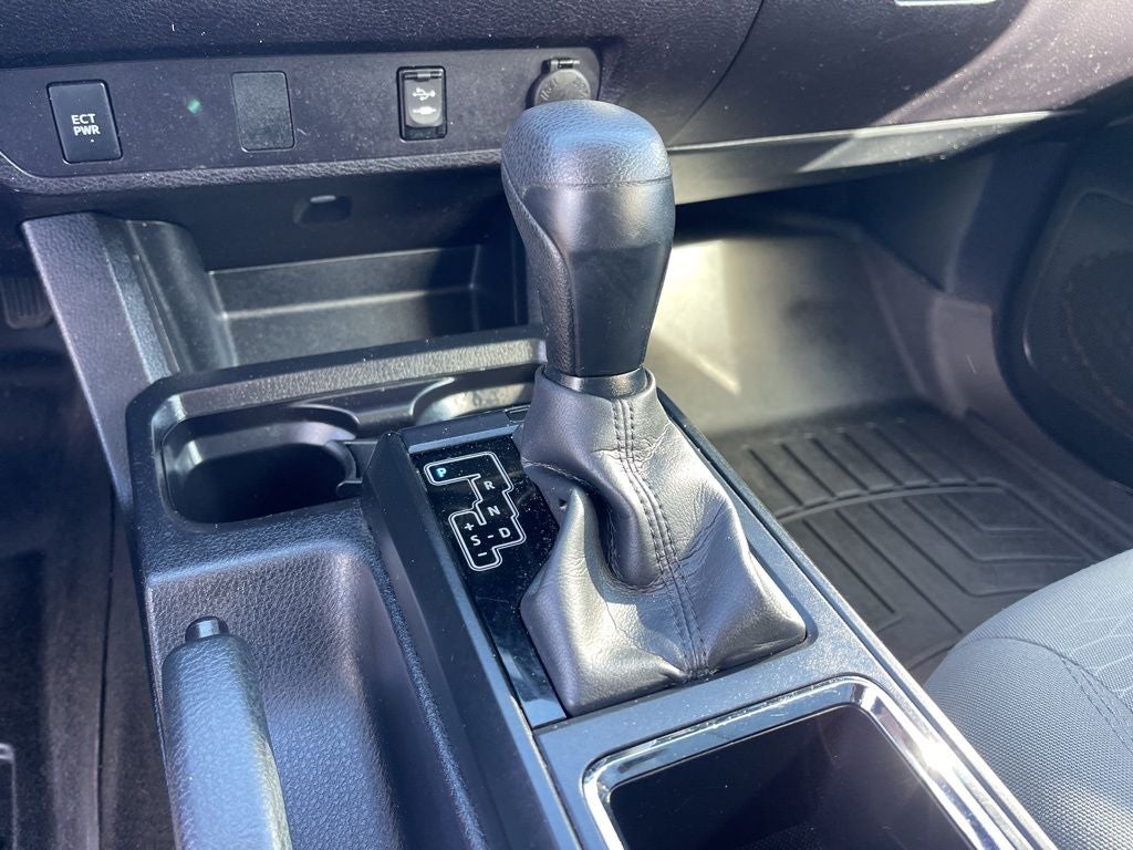 2017 Toyota Tacoma SR