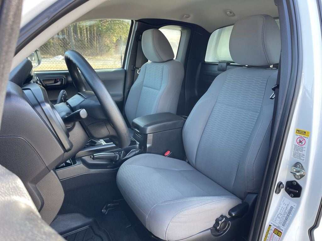 2017 Toyota Tacoma SR