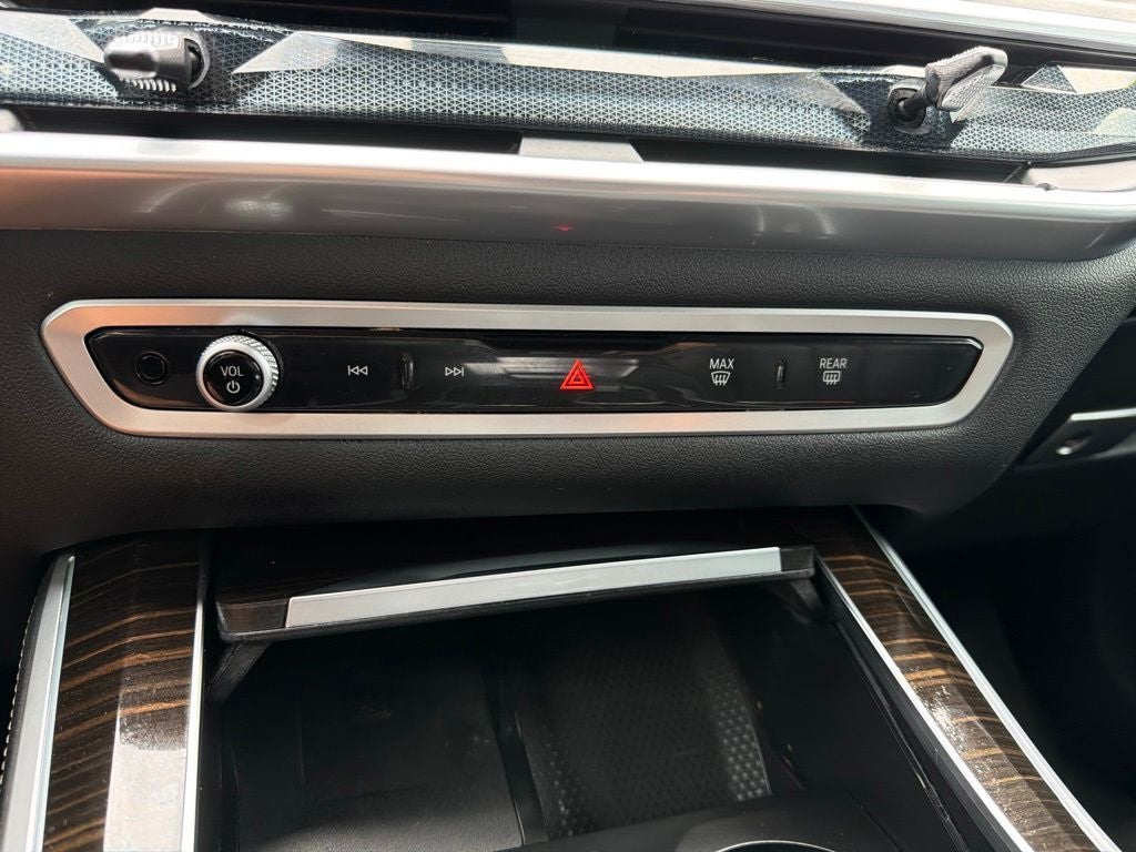 2025 BMW X5 xDrive50e