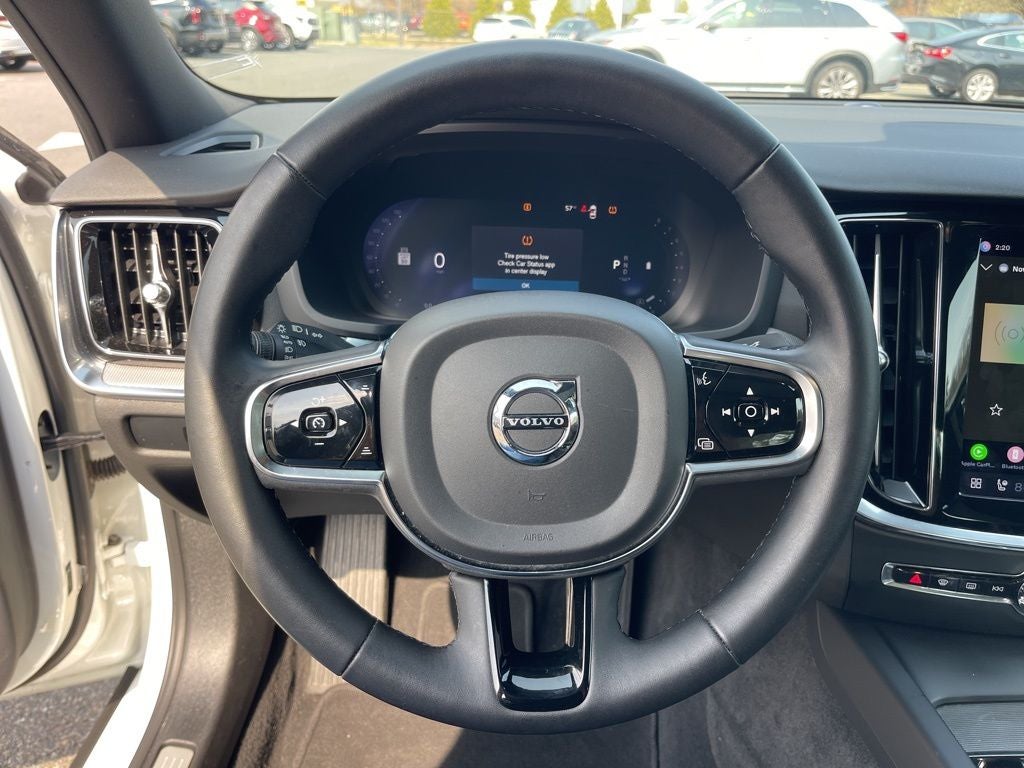 2024 Volvo S60 B5 Plus Black Edition