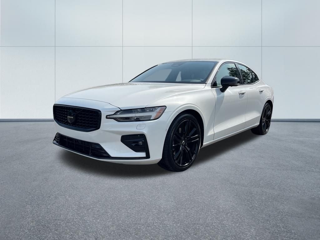 2024 Volvo S60 B5 Plus Black Edition