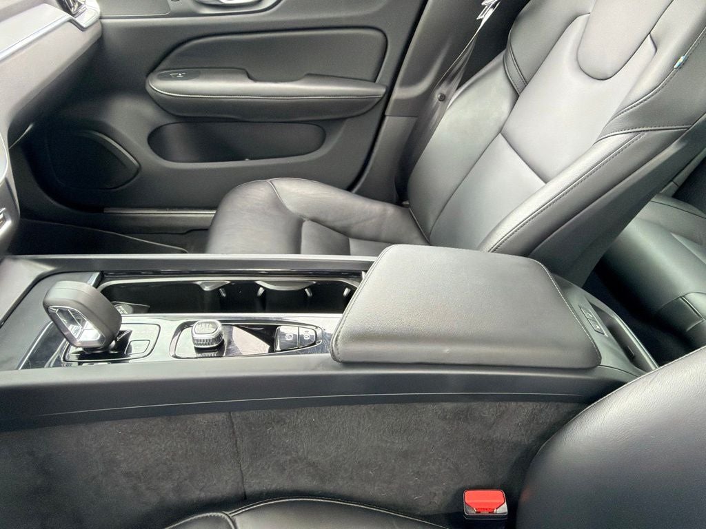 2025 Volvo S60 B5 Core