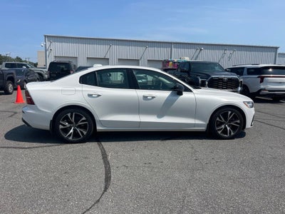 2025 Volvo S60 B5 Core