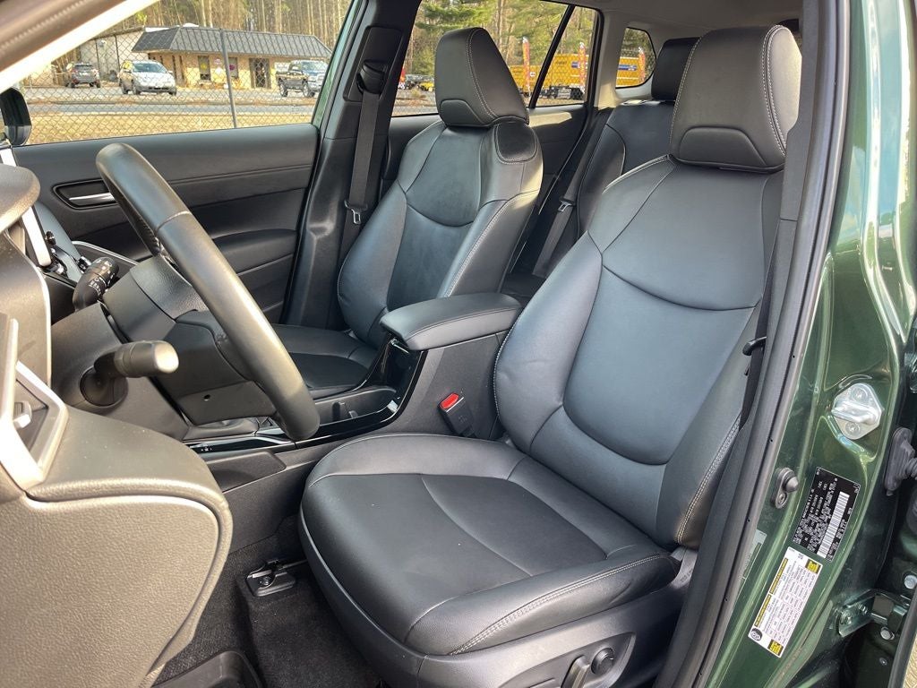 2024 Toyota Corolla Cross XLE