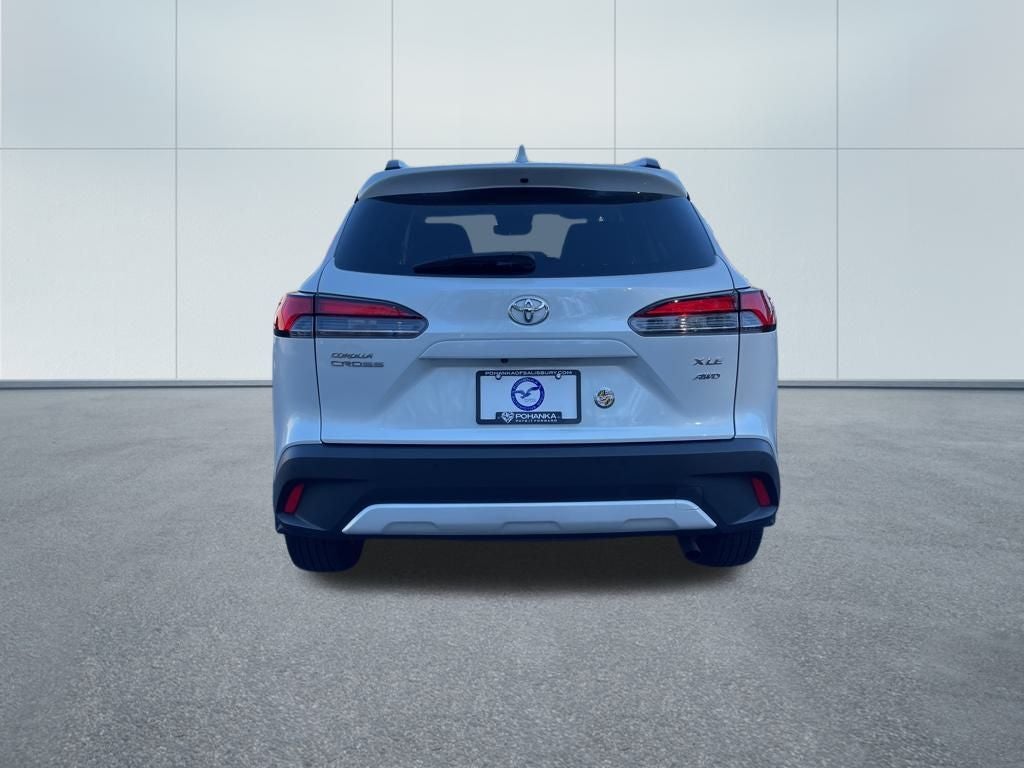 2024 Toyota Corolla Cross XLE