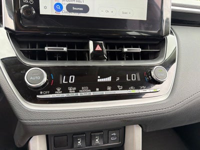 2025 Toyota Corolla Cross XLE