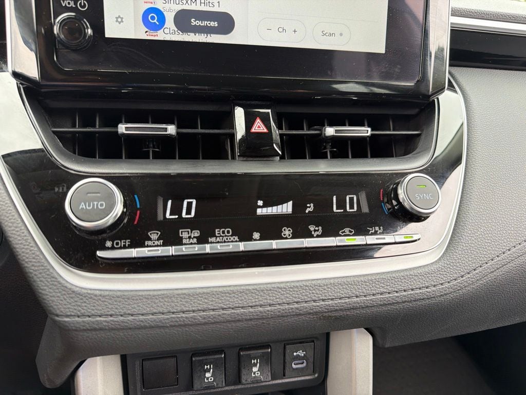 2025 Toyota Corolla Cross XLE
