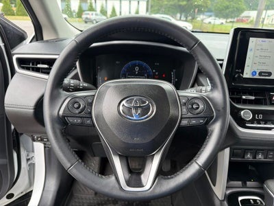 2025 Toyota Corolla Cross XLE