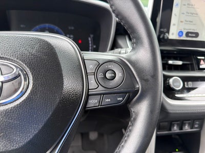2025 Toyota Corolla Cross XLE