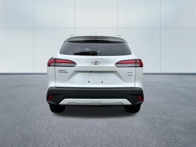 2025 Toyota Corolla Cross XLE