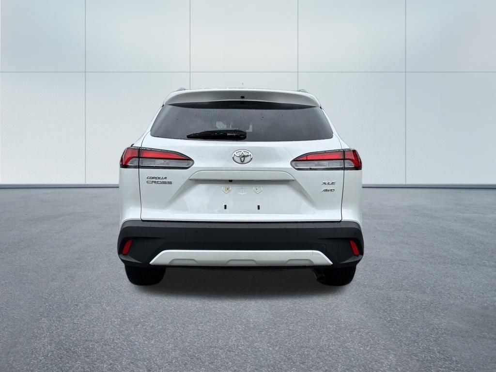 2025 Toyota Corolla Cross XLE