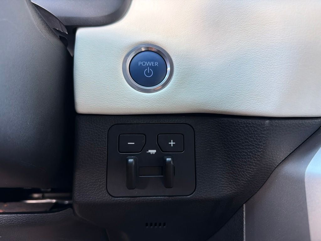 2023 Toyota Sequoia Capstone