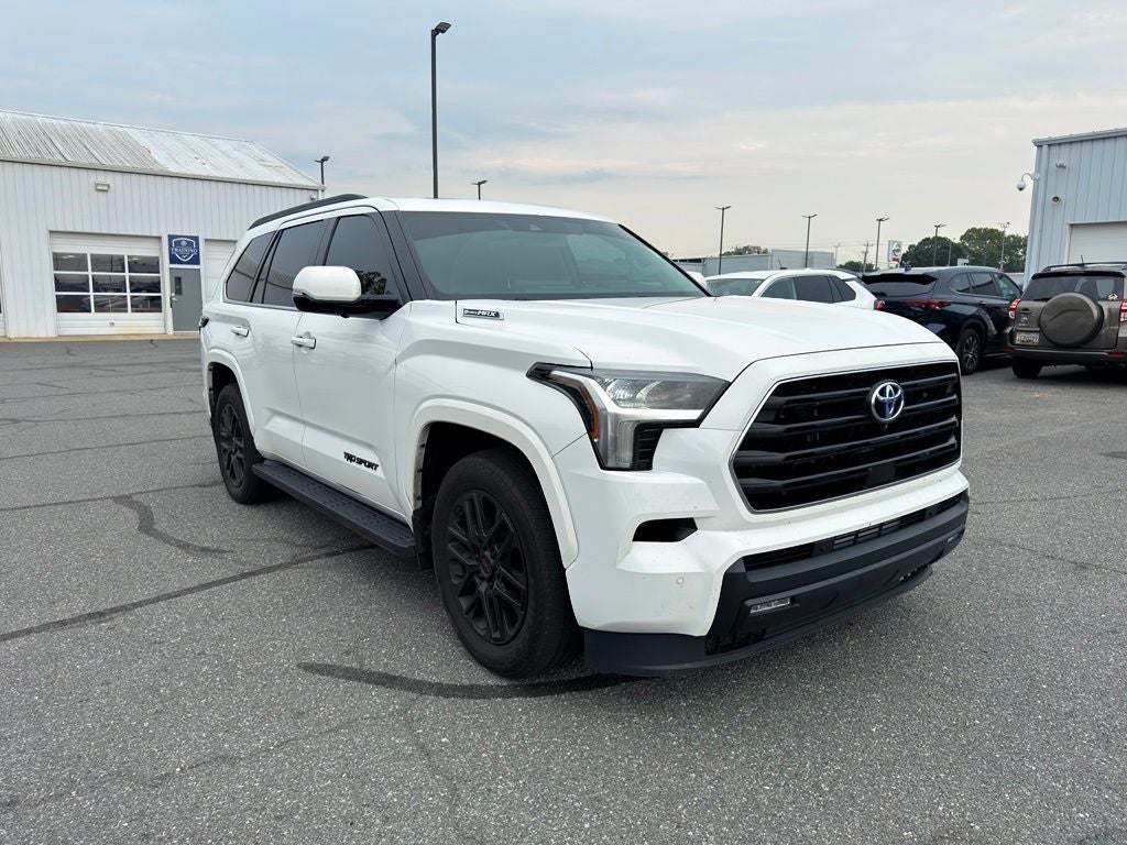 2024 Toyota Sequoia SR5