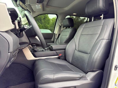 2024 Toyota Sequoia SR5