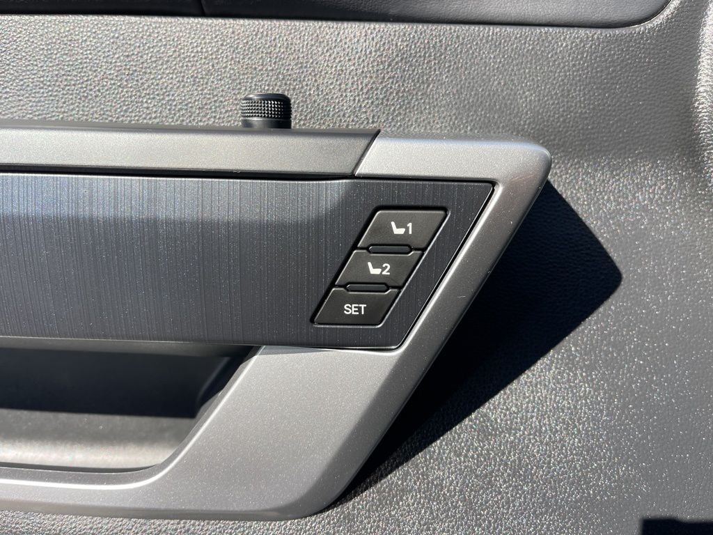 2025 Toyota Sequoia Platinum