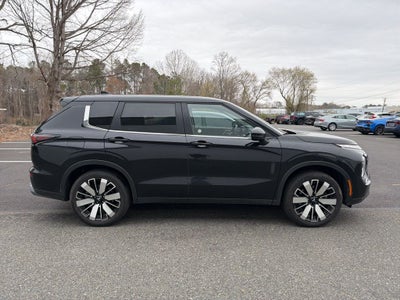2025 Mitsubishi Outlander SE