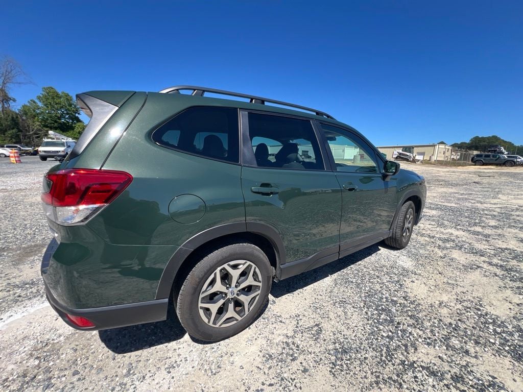 2022 Subaru Forester Premium