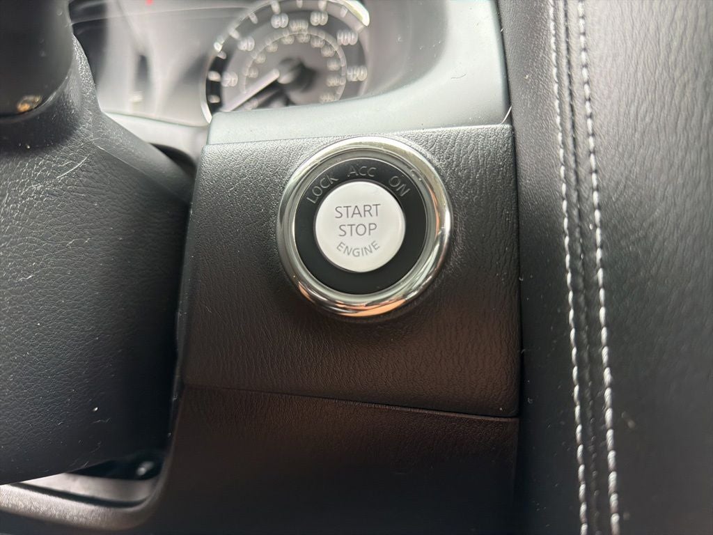 2023 INFINITI QX80 LUXE