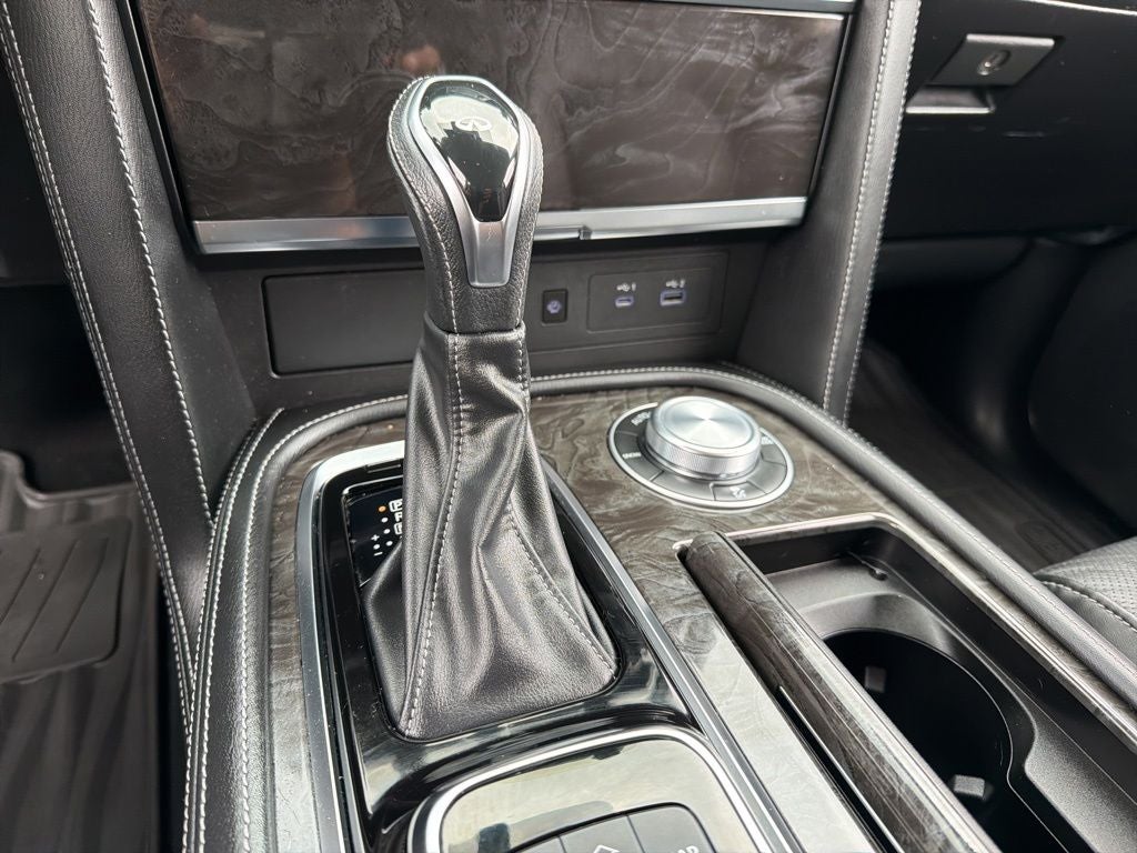 2023 INFINITI QX80 LUXE