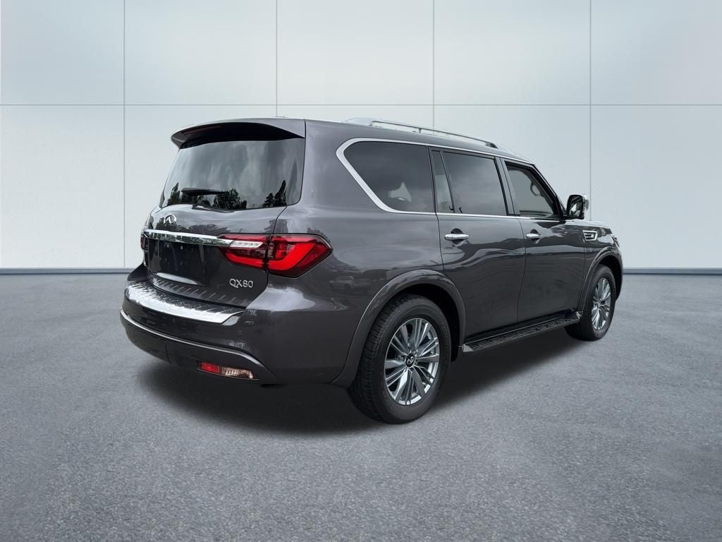 2023 INFINITI QX80 LUXE