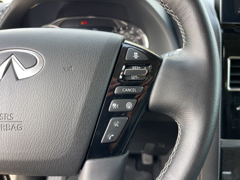 2024 INFINITI QX80 LUXE
