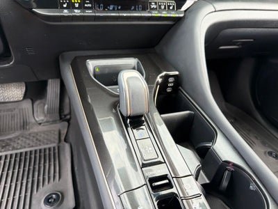 2025 Toyota Crown Signia Limited