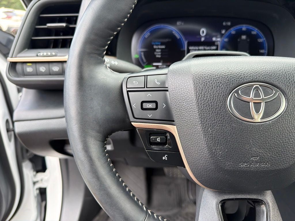 2025 Toyota Crown Signia Limited