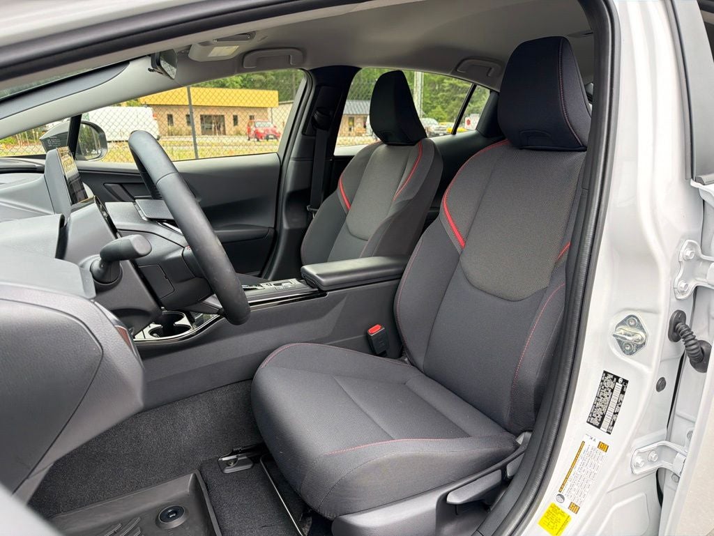 2024 Toyota Prius Prime SE