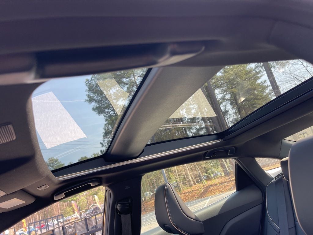 2025 Toyota Crown Platinum