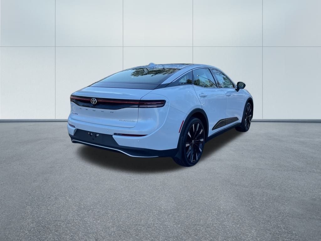 2023 Toyota Crown Platinum