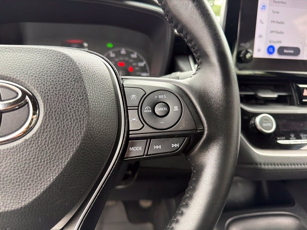 2025 Toyota Corolla Hybrid SE