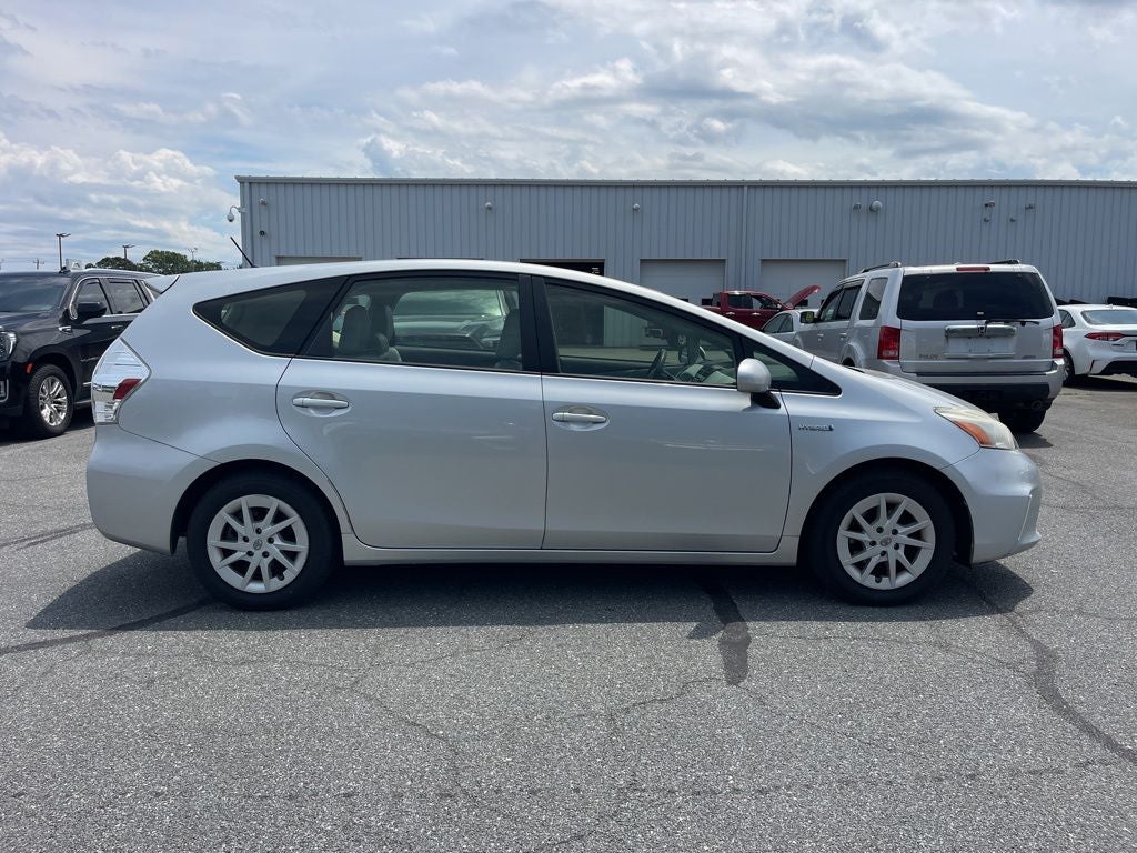 2012 Toyota Prius v Two