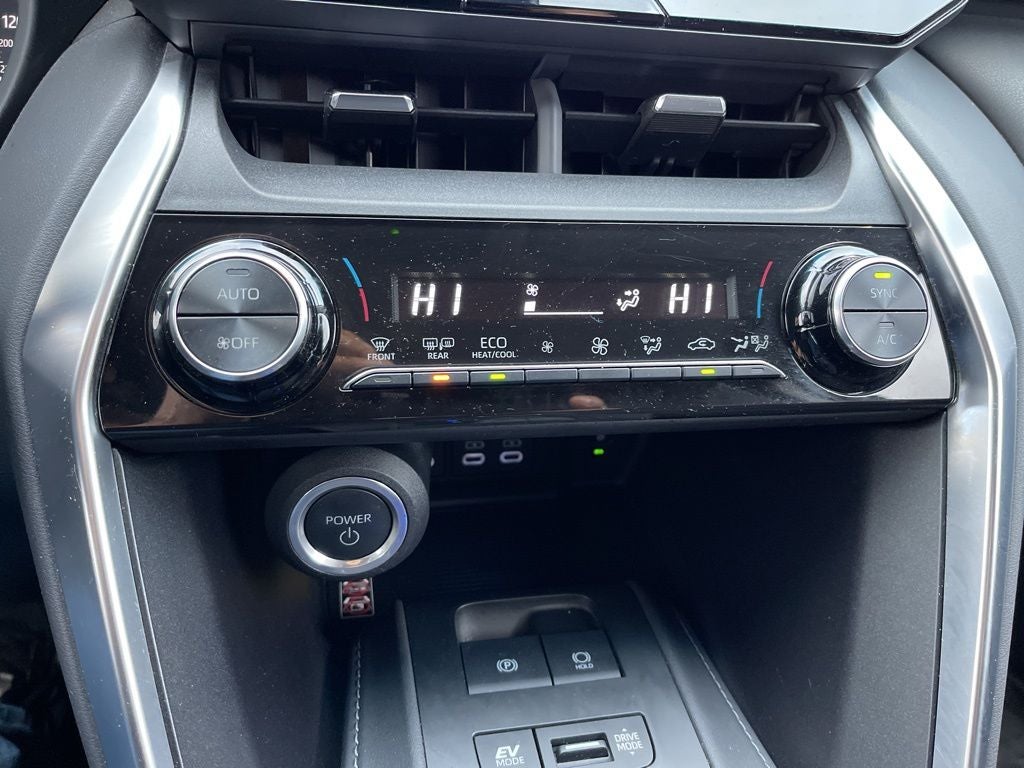 2023 Toyota Venza LE