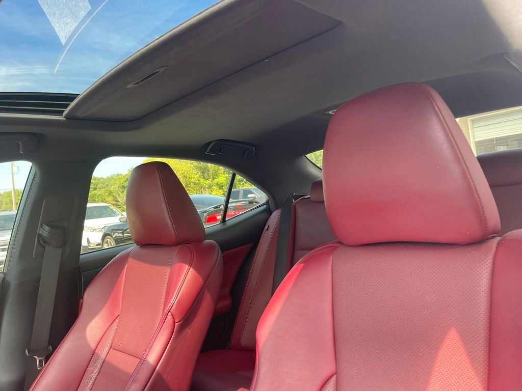 2019 Lexus IS 350