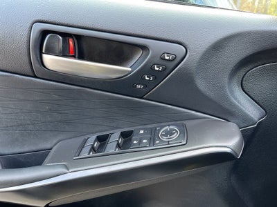 2024 Lexus IS 350 F SPORT Design