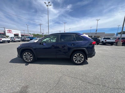 2020 Toyota RAV4 XLE Premium