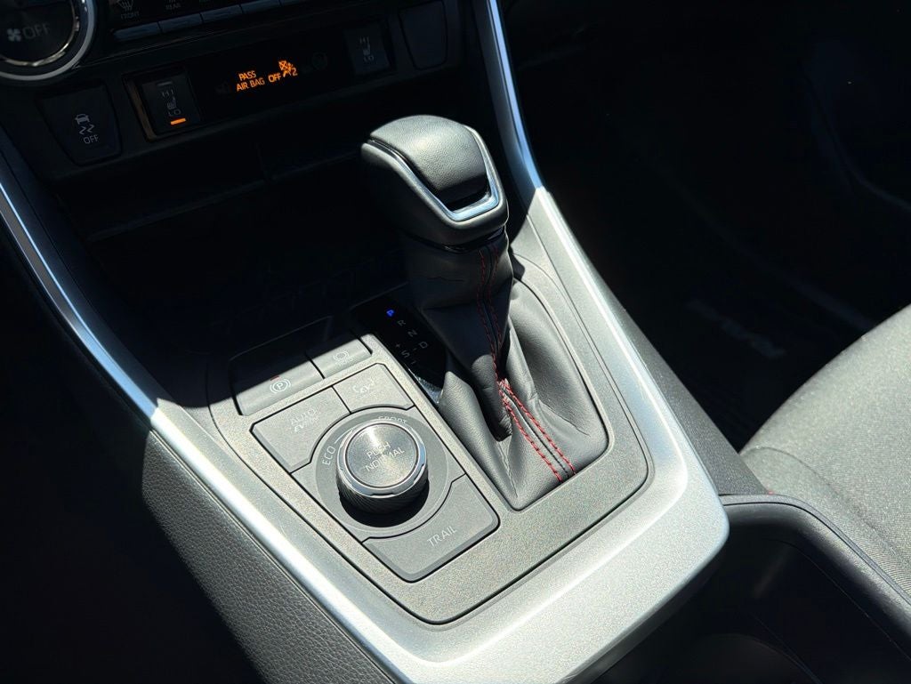 2024 Toyota RAV4 Prime SE