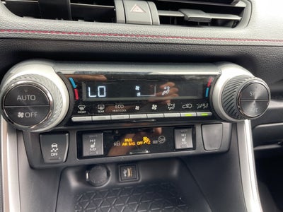 2024 Toyota RAV4 Prime SE