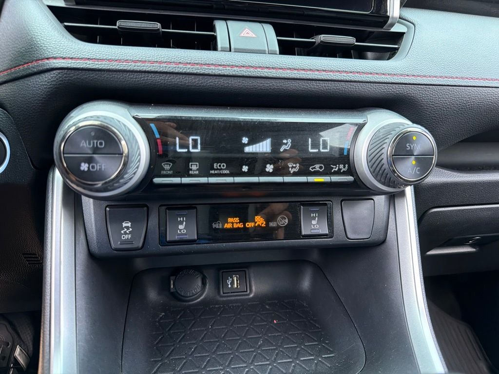 2025 Toyota RAV4 Plug-In Hybrid SE