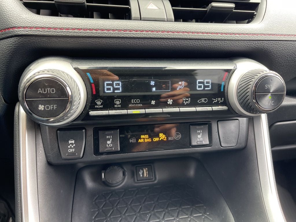 2024 Toyota RAV4 Prime SE