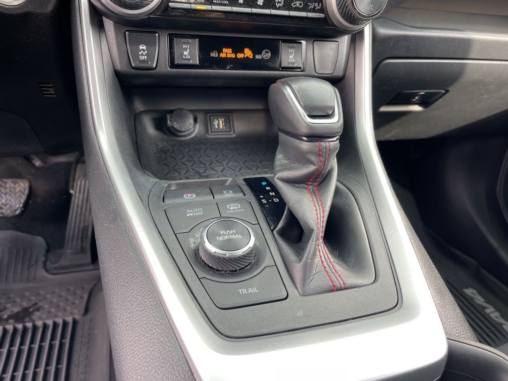 2024 Toyota RAV4 Prime SE