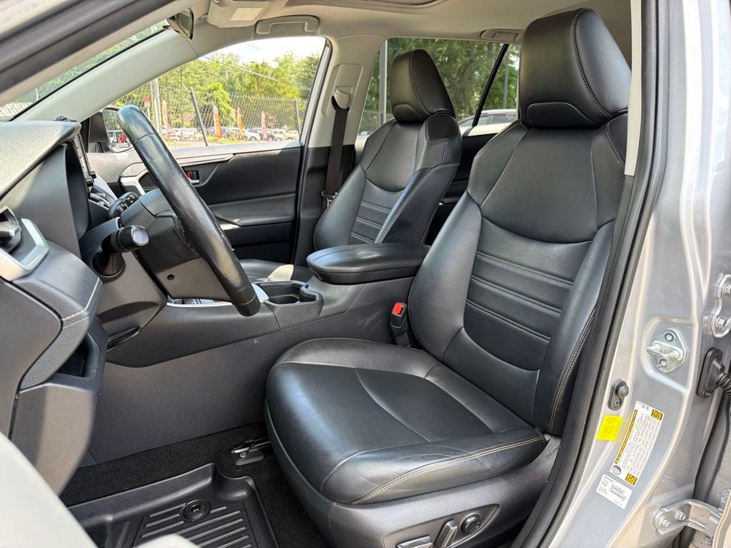 2020 Toyota RAV4 XLE Premium