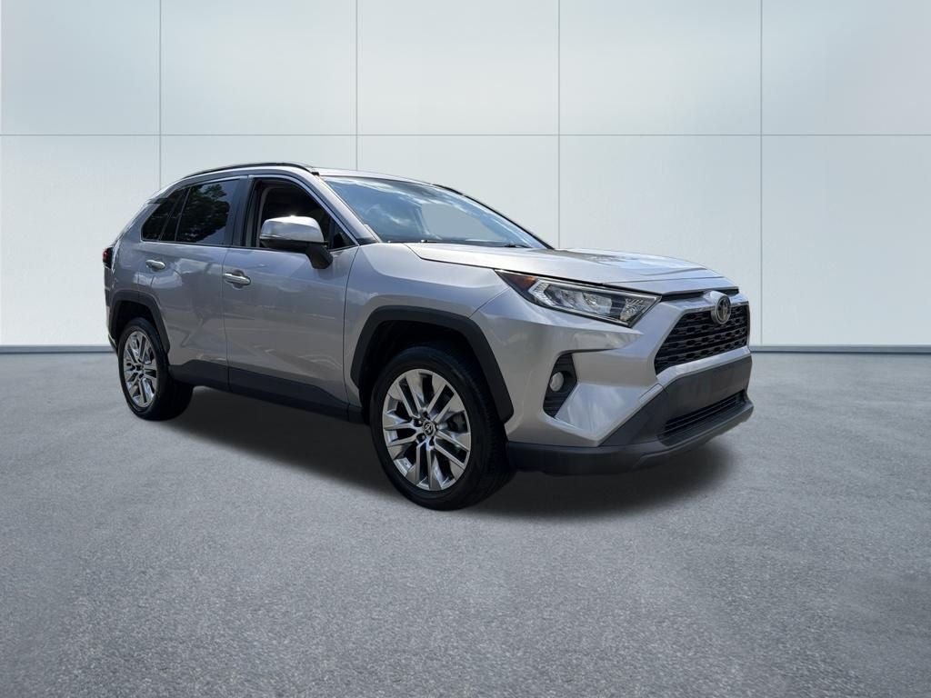 2020 Toyota RAV4 XLE Premium