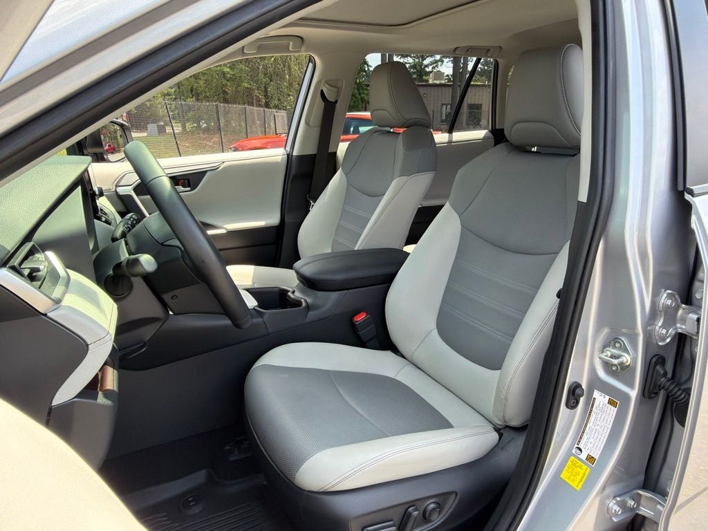 2025 Toyota RAV4 Hybrid Limited