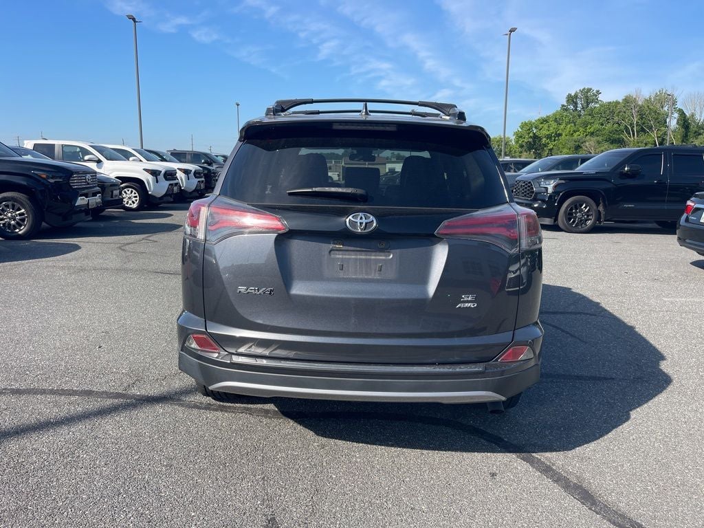 2017 Toyota RAV4 SE