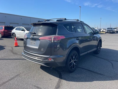 2017 Toyota RAV4 SE