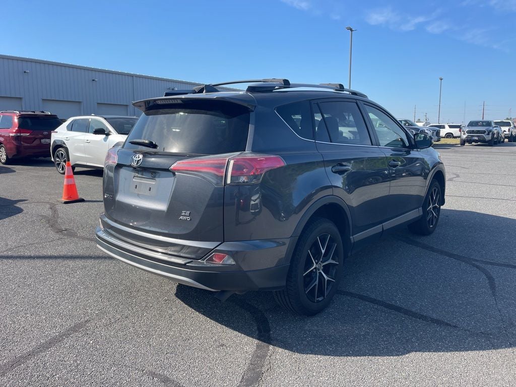 2017 Toyota RAV4 SE
