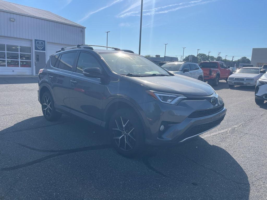 2017 Toyota RAV4 SE