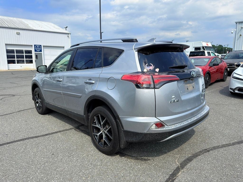 2018 Toyota RAV4 SE
